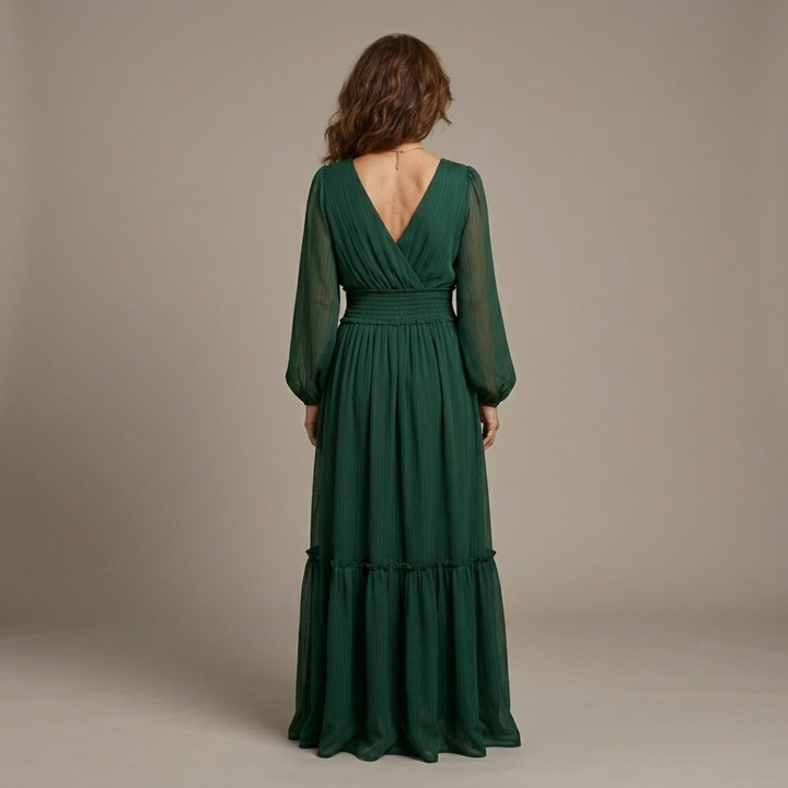 María | Vestido de chiffon con escote en V