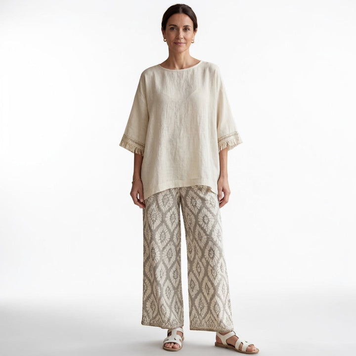 Ilaria — Top sofisticado y pantalones casual