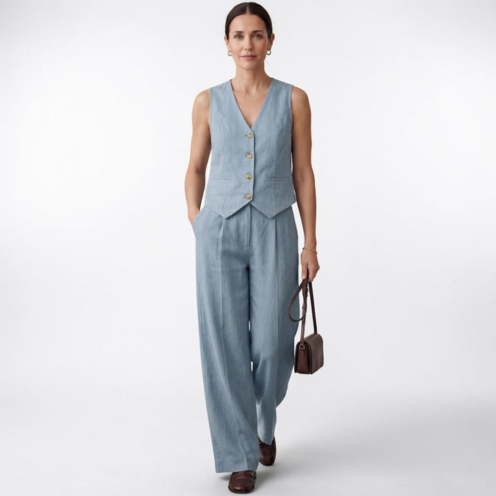 Aira – Elegant two-piece set with vest and wide-leg pants
