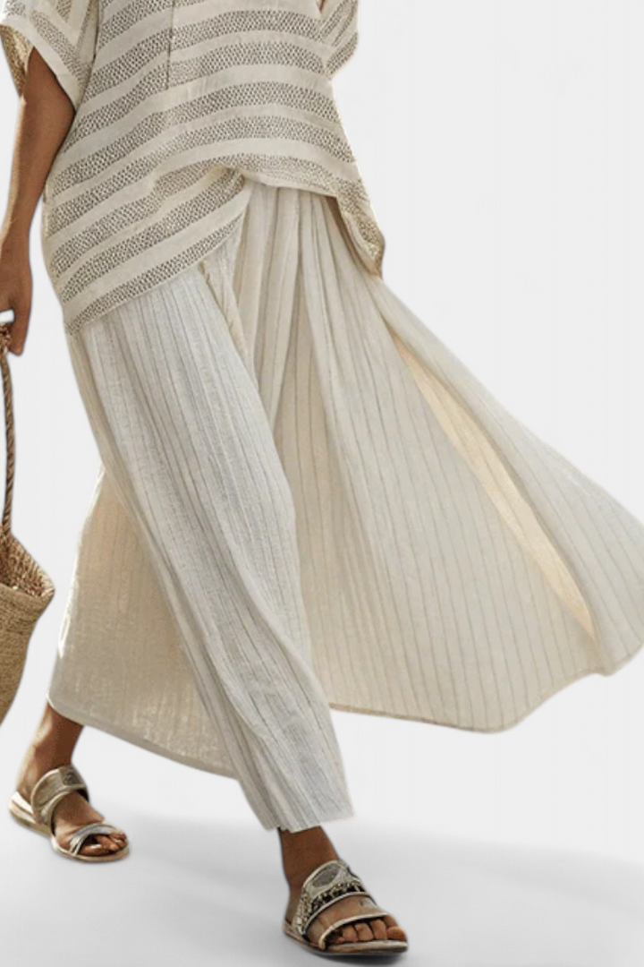 Graziella — Top a rayas de bambú natural y pantalones de lino fluidos