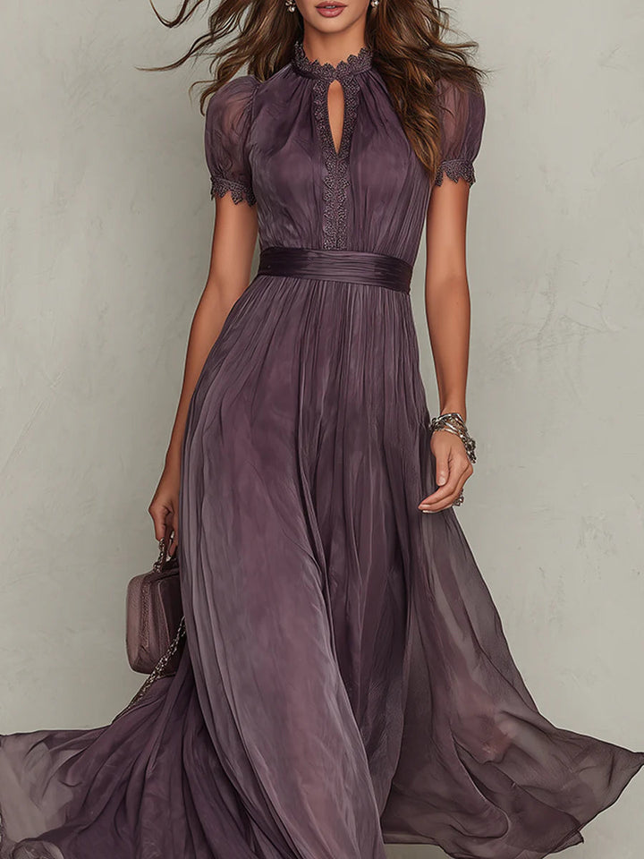 Flavia - Vestido largo violeta con escote en forma de llave