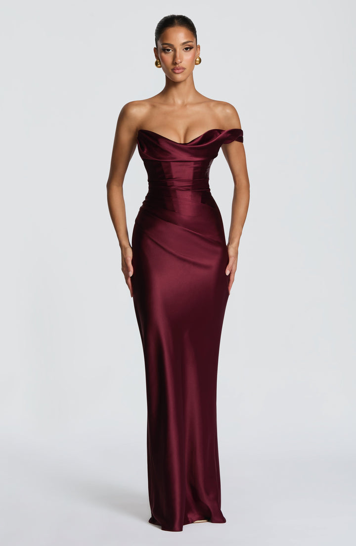 Vestido Carolina™ -  Elegancia asimétrica con caída satinada